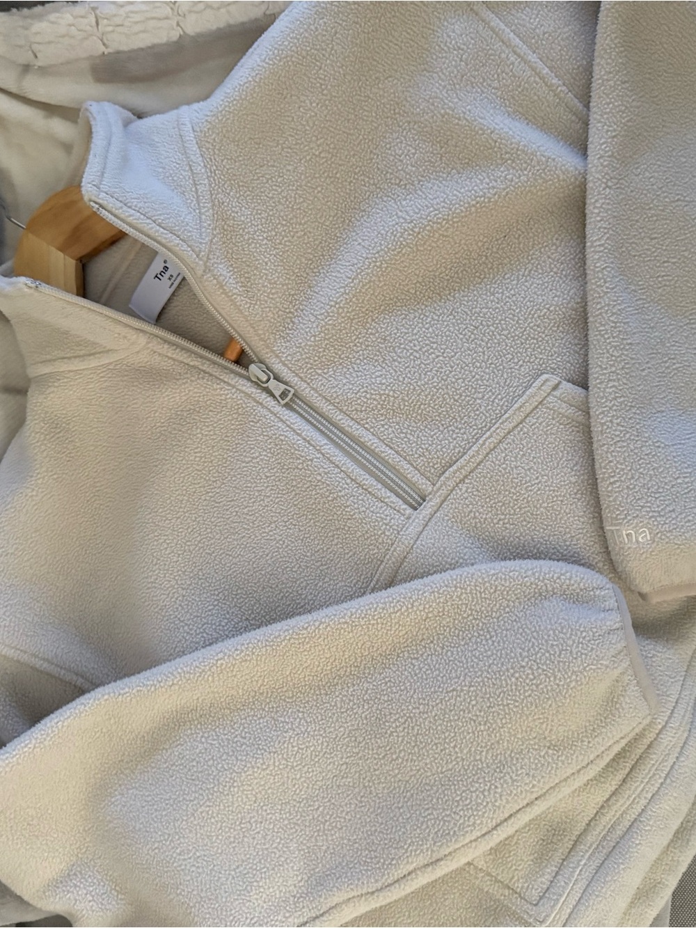 Aritzia TNA Polar Fleece Quarter Zip Crop Sweater - Picture 4 of 6